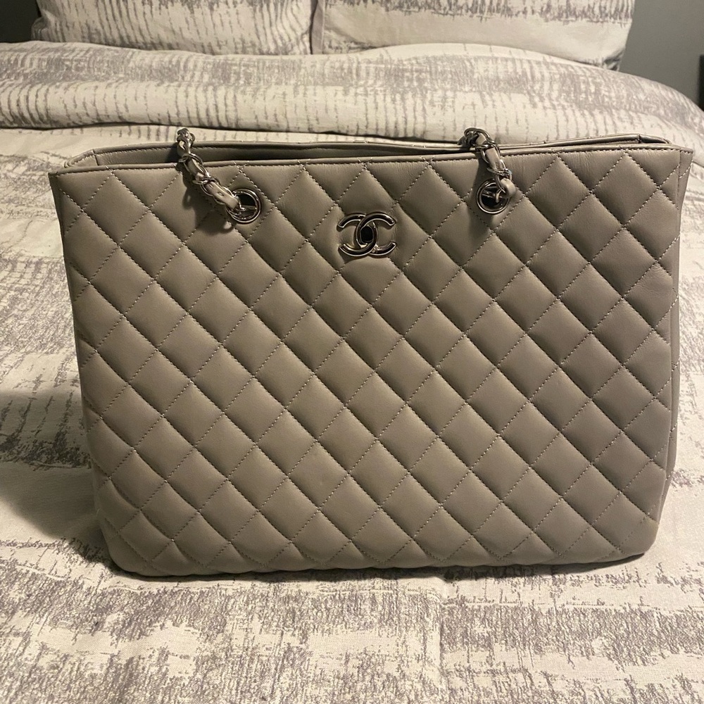 💯% Authentic Chanel Chic Quilted Tote Bag in Gray with Silver hardware.
